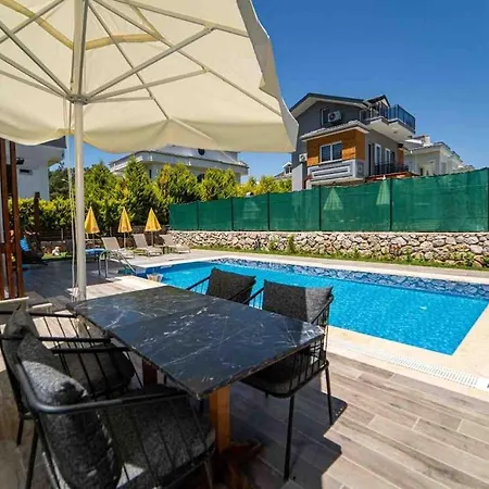 Ekin - Hisaroenue,oeluedeniz Villa